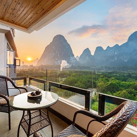 Leisure Courtyard Hotel Yangshuo-Free Shuttle Bus To Yangshuo Station Stay 2 Nights One Way ภายนอก รูปภาพ