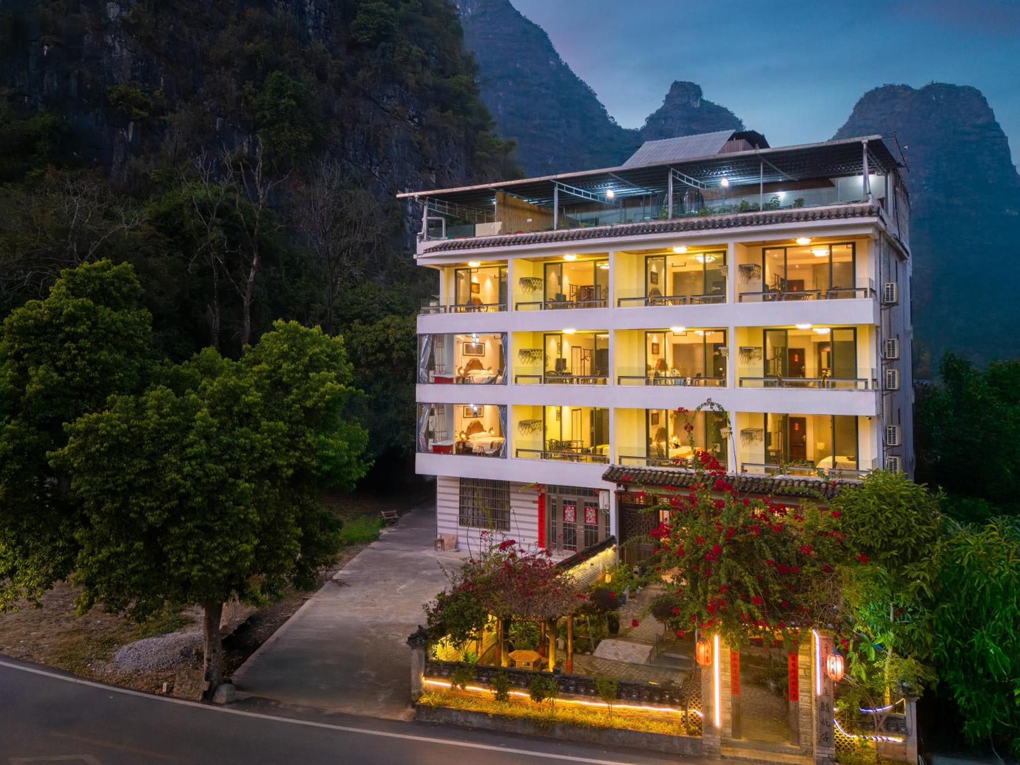 Leisure Courtyard Hotel Yangshuo-Free Shuttle Bus To Yangshuo Station Stay 2 Nights One Way ภายนอก รูปภาพ